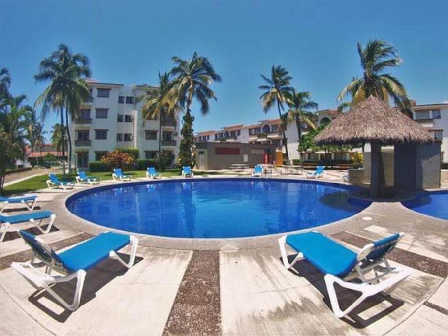 Departamento 2 recamaras para 6 Personas 3 albercas playa a 50 mts wifi Manzanillo Exterior foto