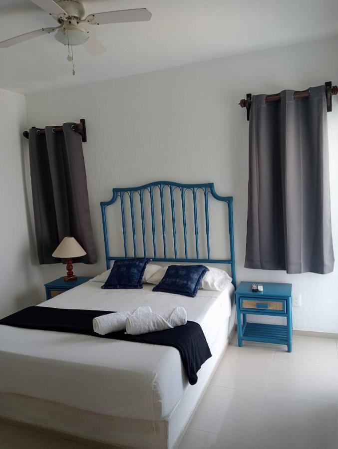 Departamento 2 recamaras para 6 Personas 3 albercas playa a 50 mts wifi Manzanillo Exterior foto